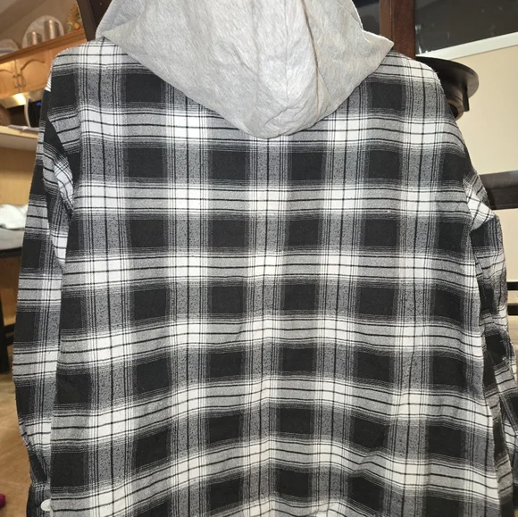 No longer - Picture 2 of 2